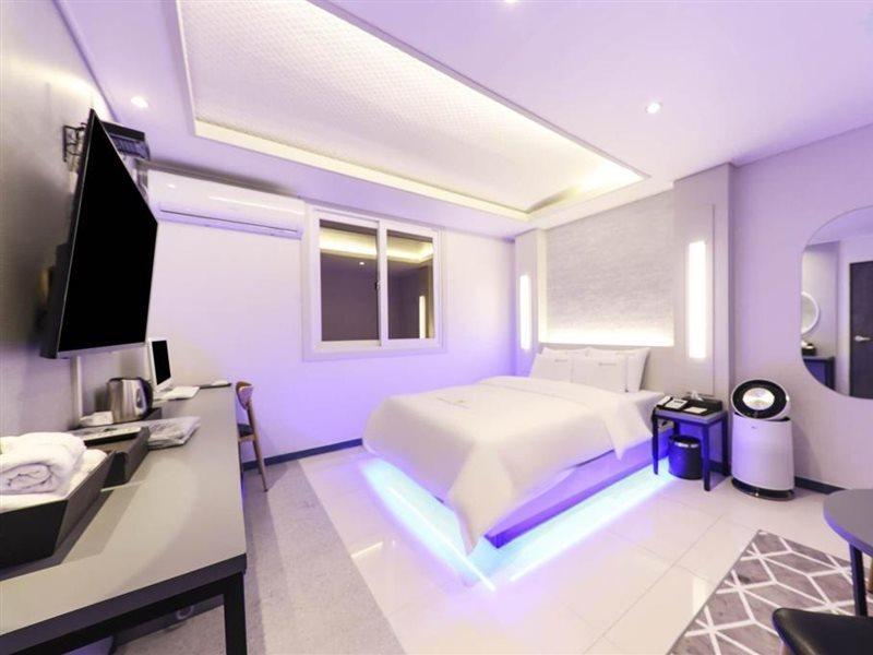 Ballantine Business Hotel Gwangju Metropolitan City Exterior photo