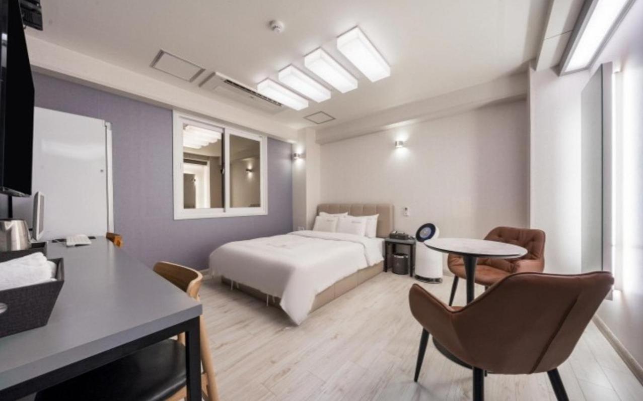 Ballantine Business Hotel Gwangju Metropolitan City Exterior photo