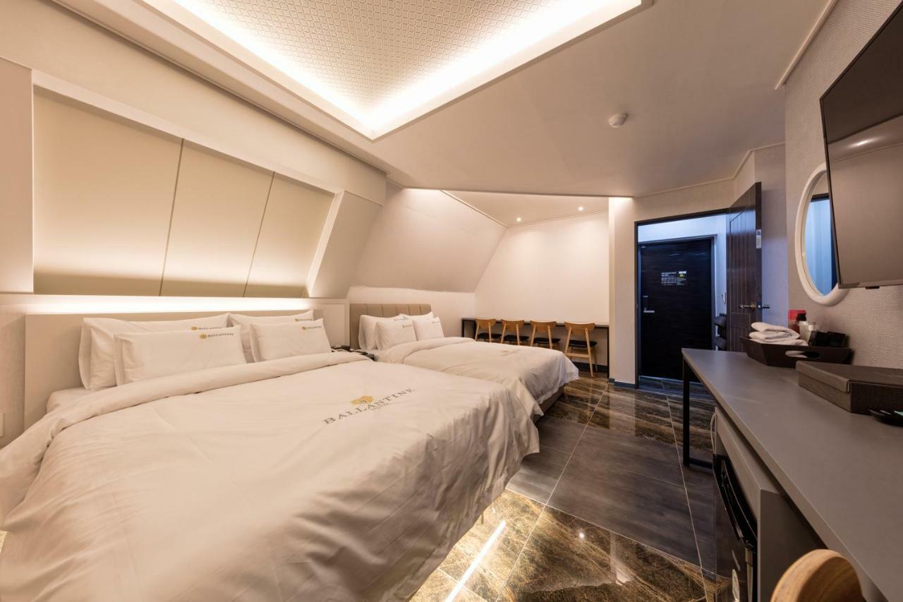 Ballantine Business Hotel Gwangju Metropolitan City Exterior photo