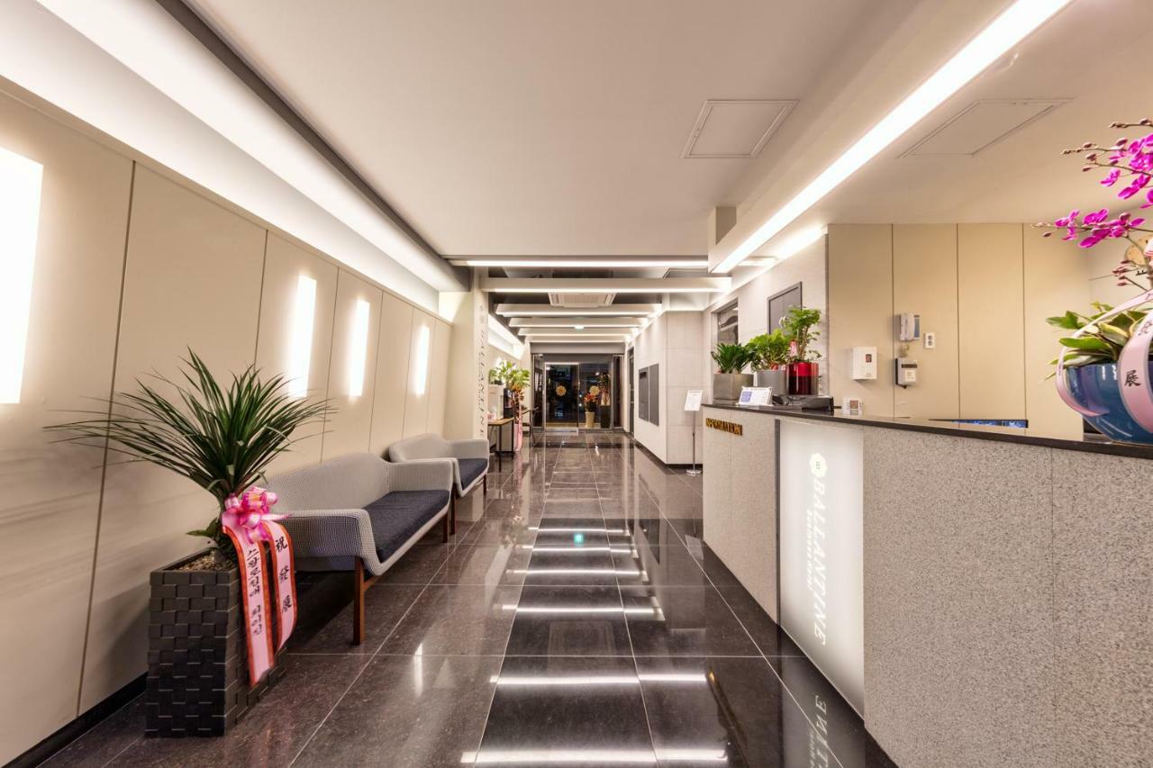 Ballantine Business Hotel Gwangju Metropolitan City Exterior photo